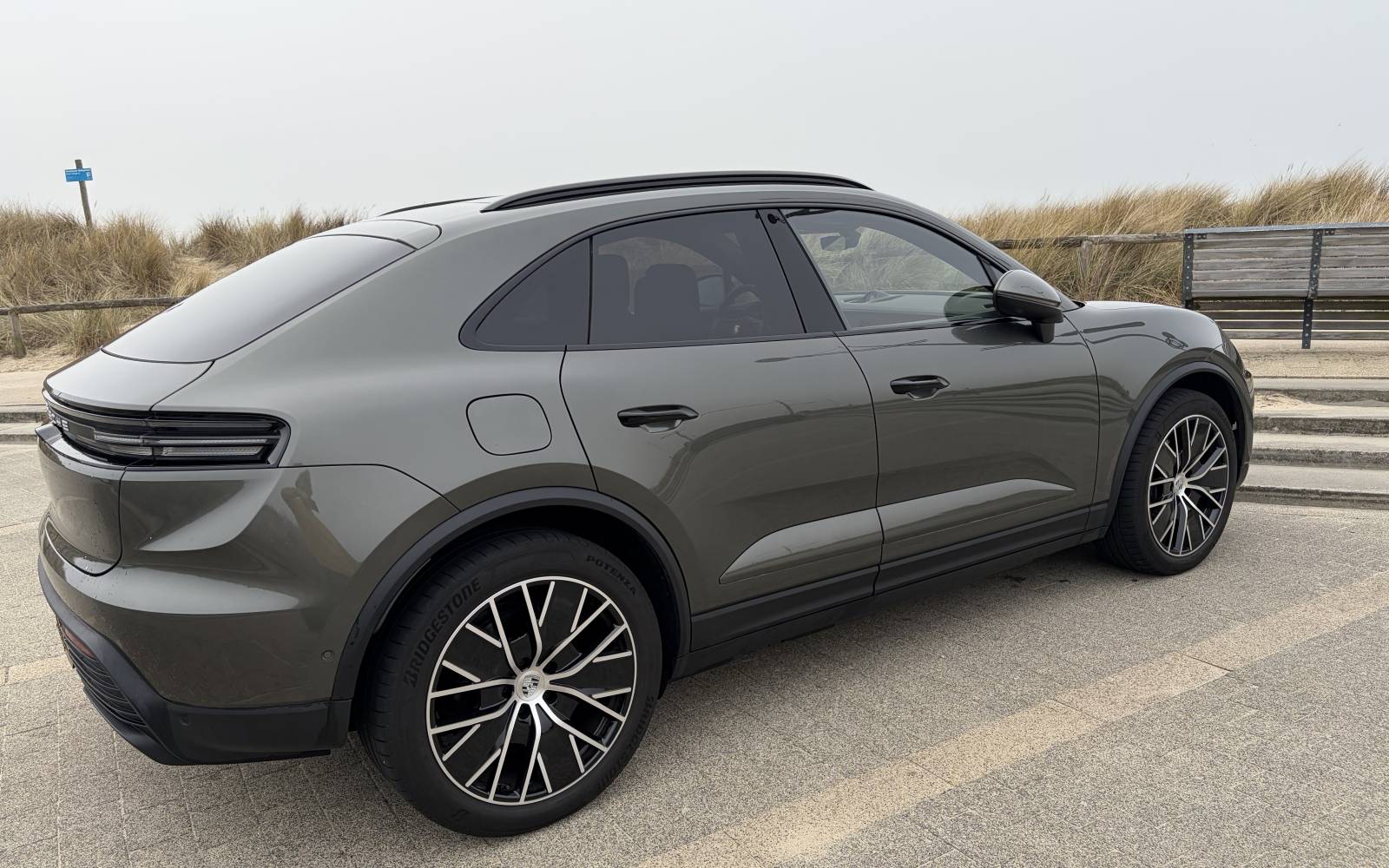 macan2.jpg
