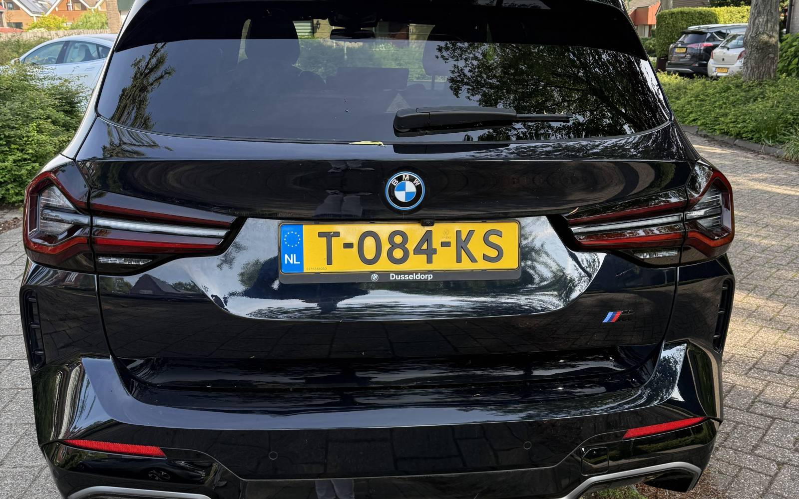 BMW iX3 T-084-KS4.jpg