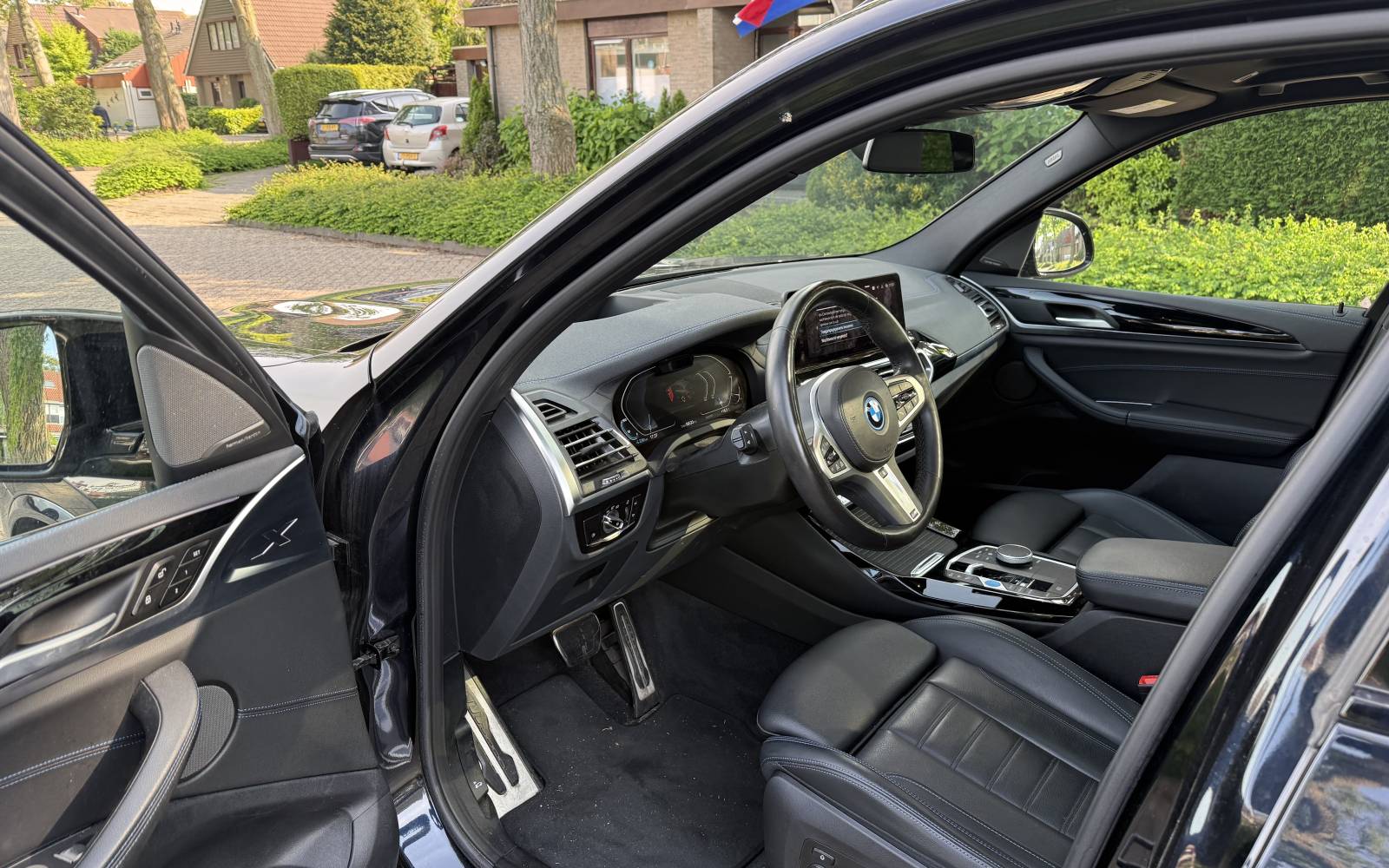 BMW iX3 T-084-KS6.jpg