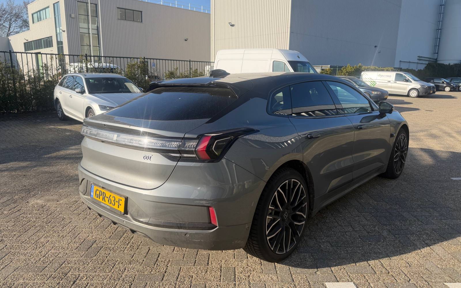 Zeekr001 - 5.jpg