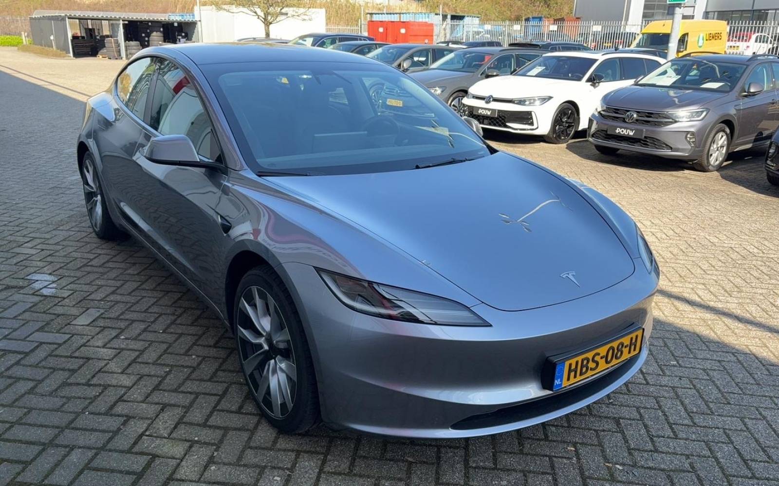 tesla2.jpg
