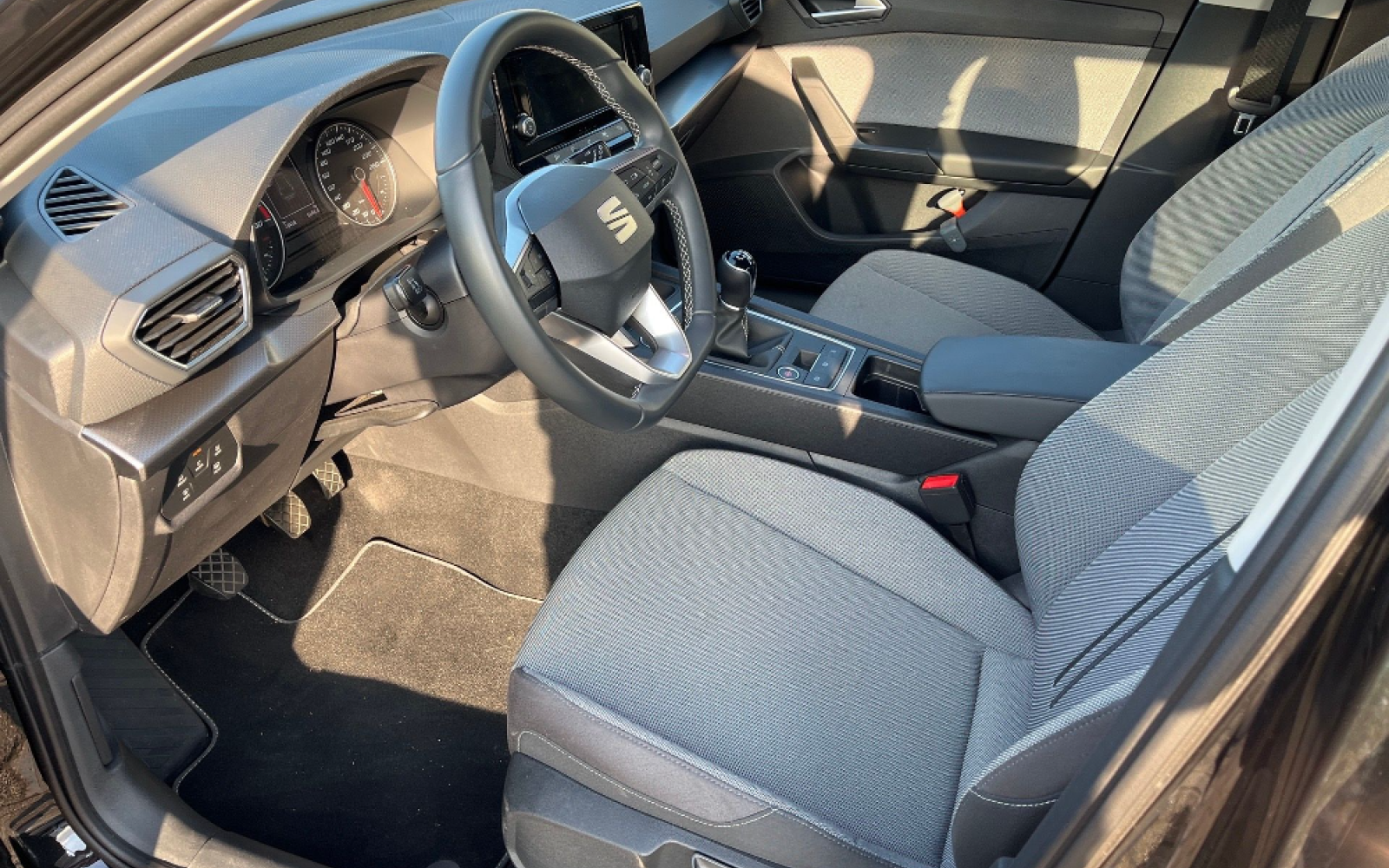 Seat_Leon_HB_X458PD_Ii3vskkL.png