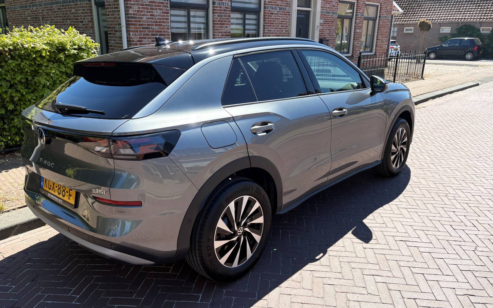 T-ROC-1.jpg
