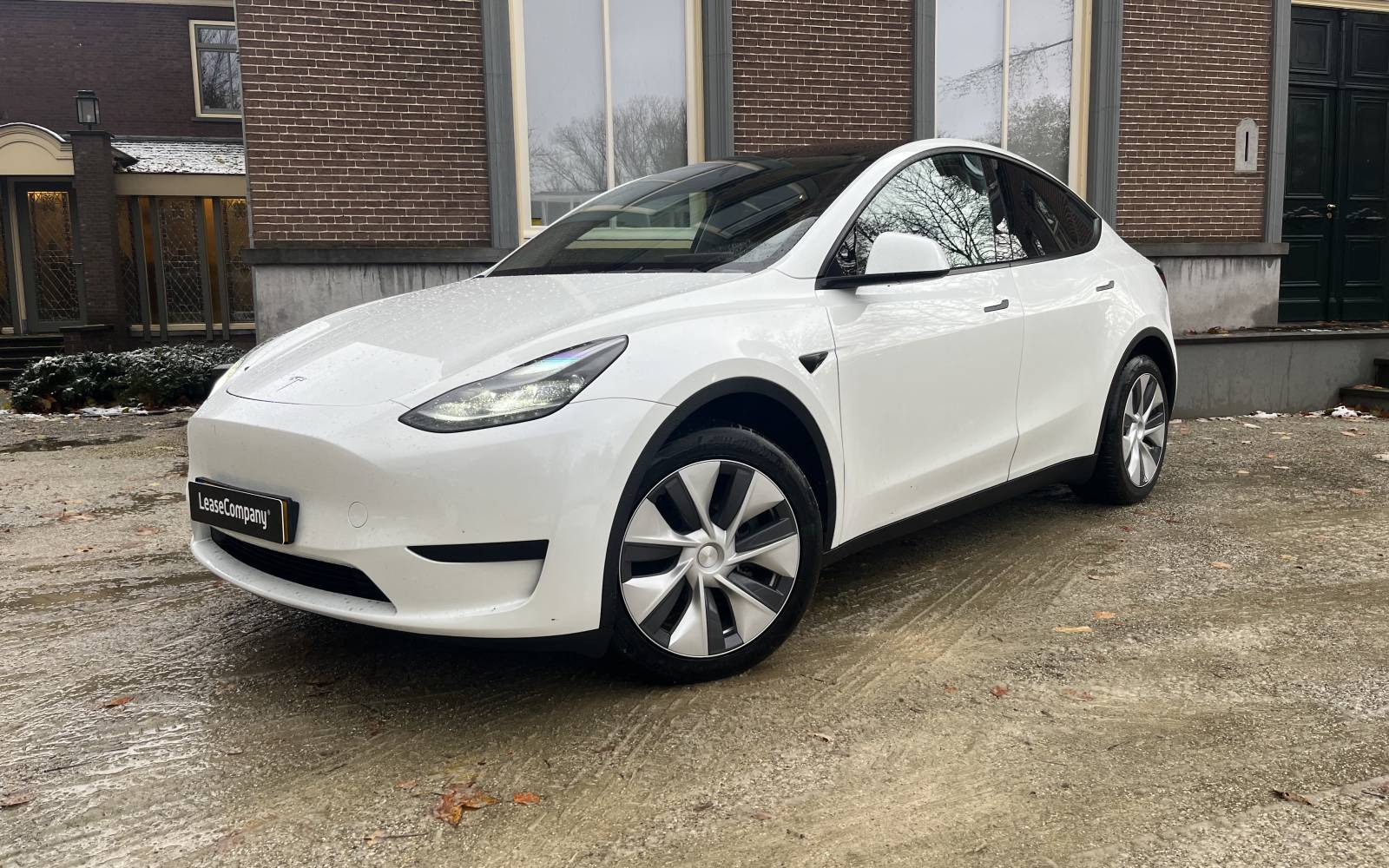 Tesla 1.jpeg
