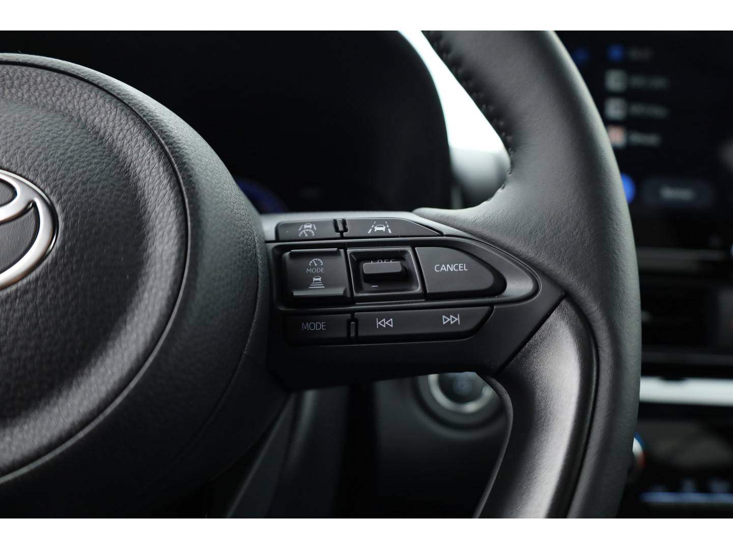 Yaris Cross voorkant_5.PNG