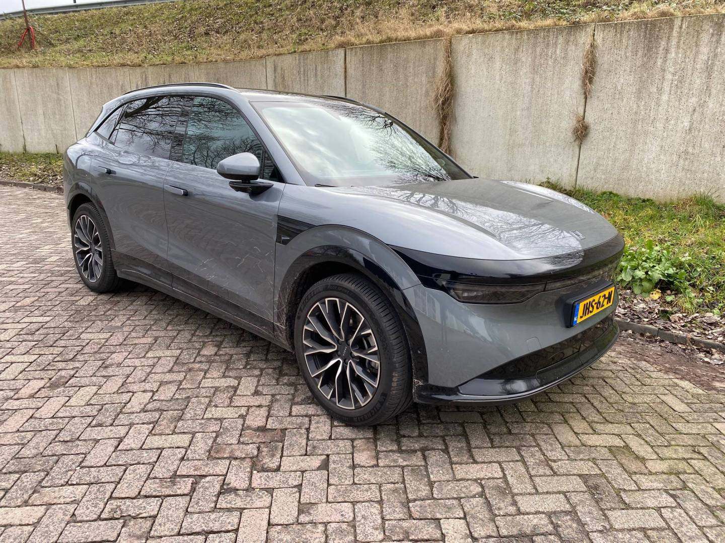 Zeekr 7X TechGrey RWD11.jpg