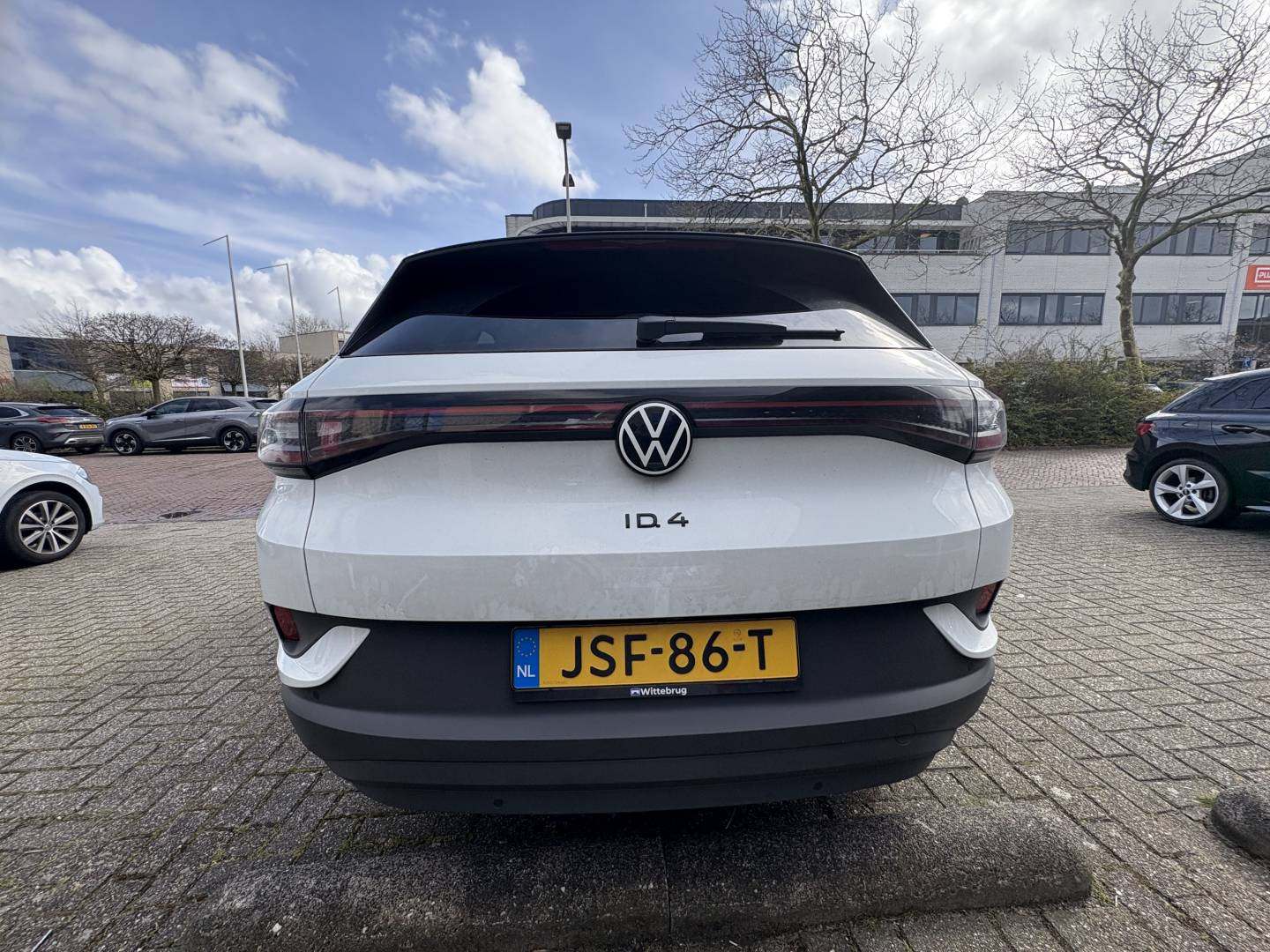 Volkswagen ID.4.3.jpg
