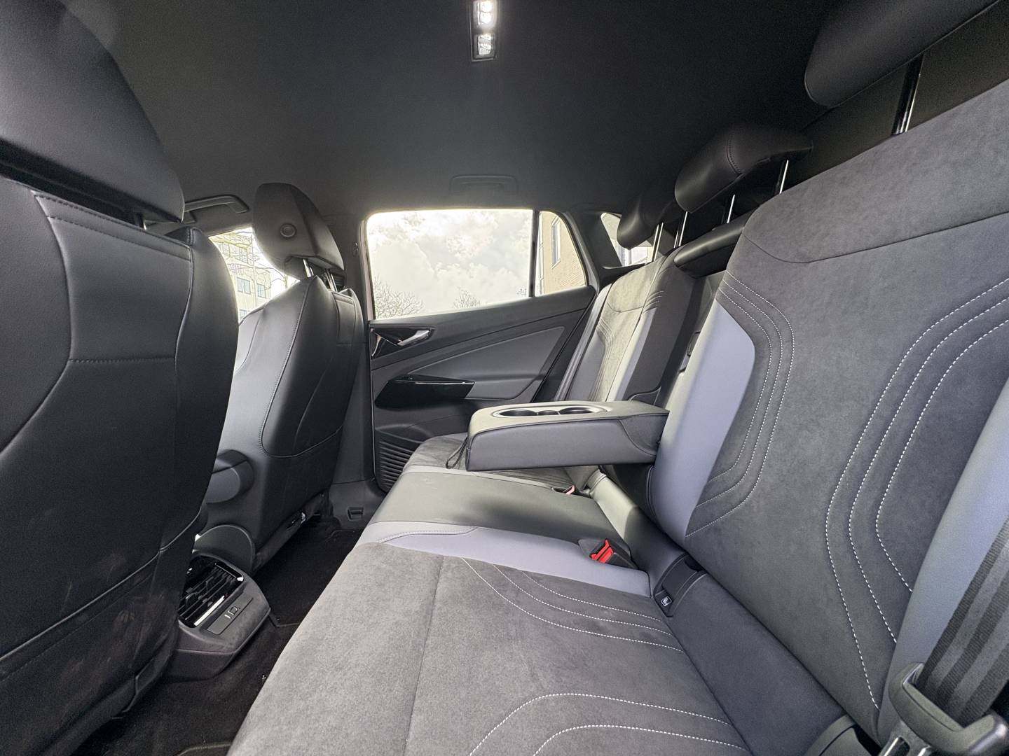 Volkswagen ID.4.5.jpg