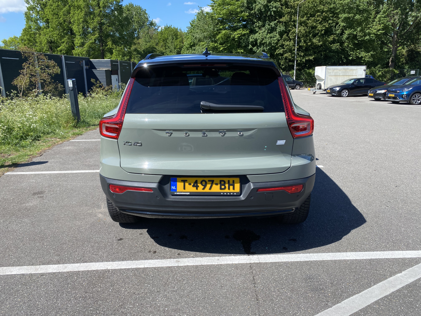 VOLVO XC40 RECHARGE_4.png