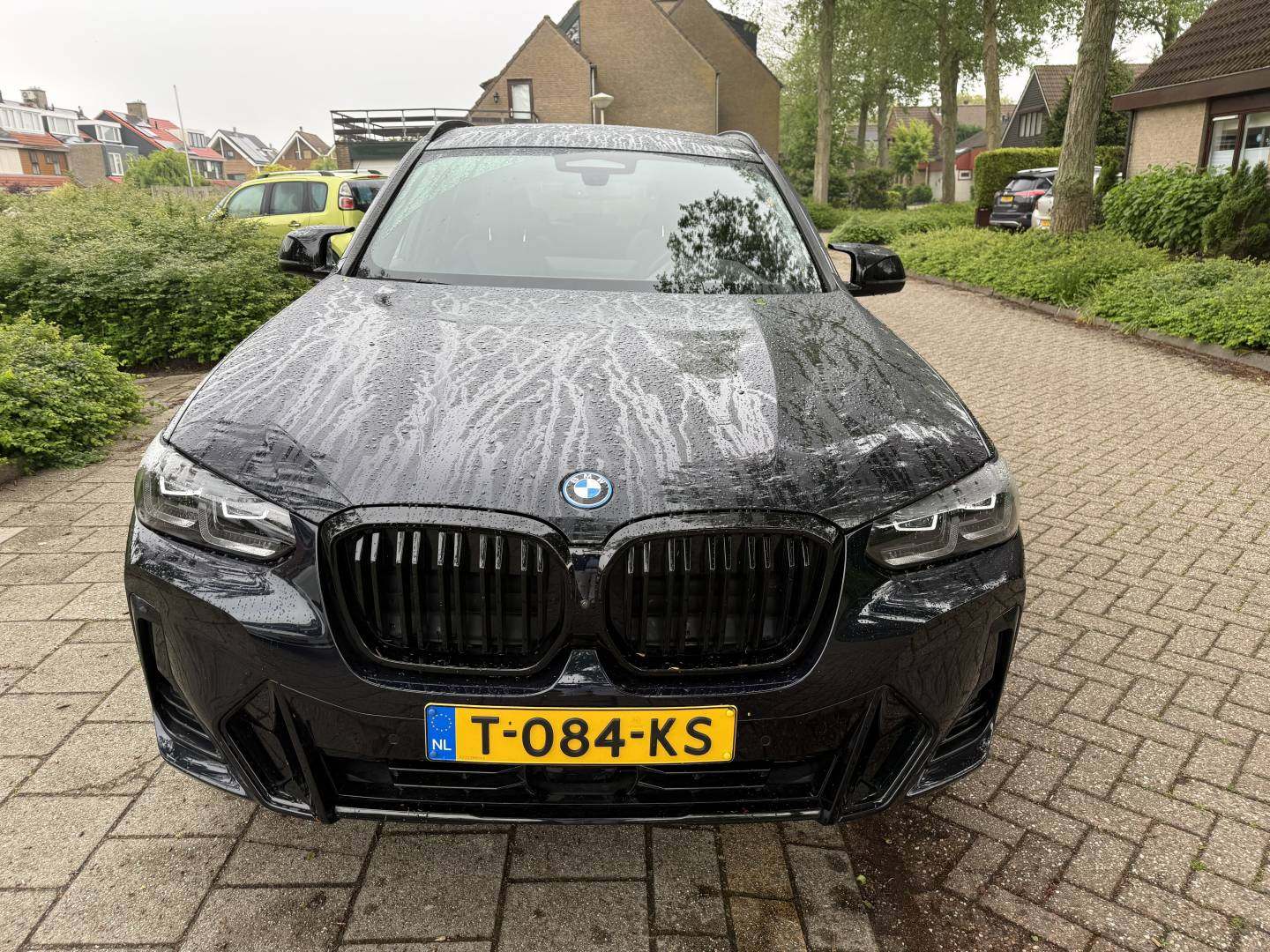 BMW iX3 T-084-KS2.jpg
