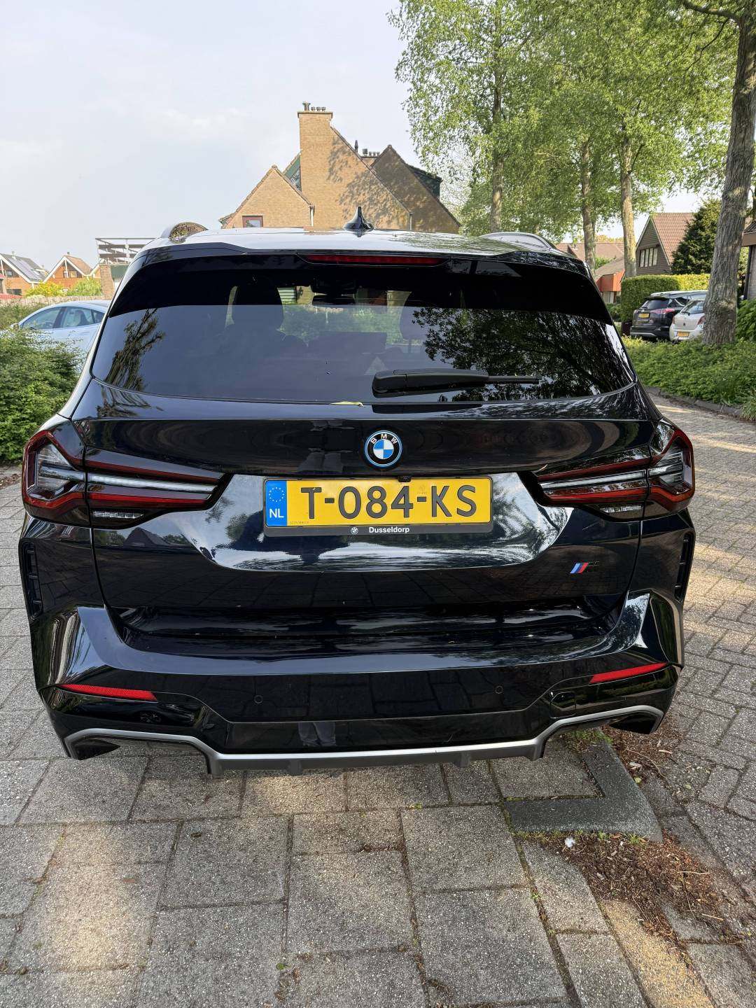 BMW iX3 T-084-KS4.jpg