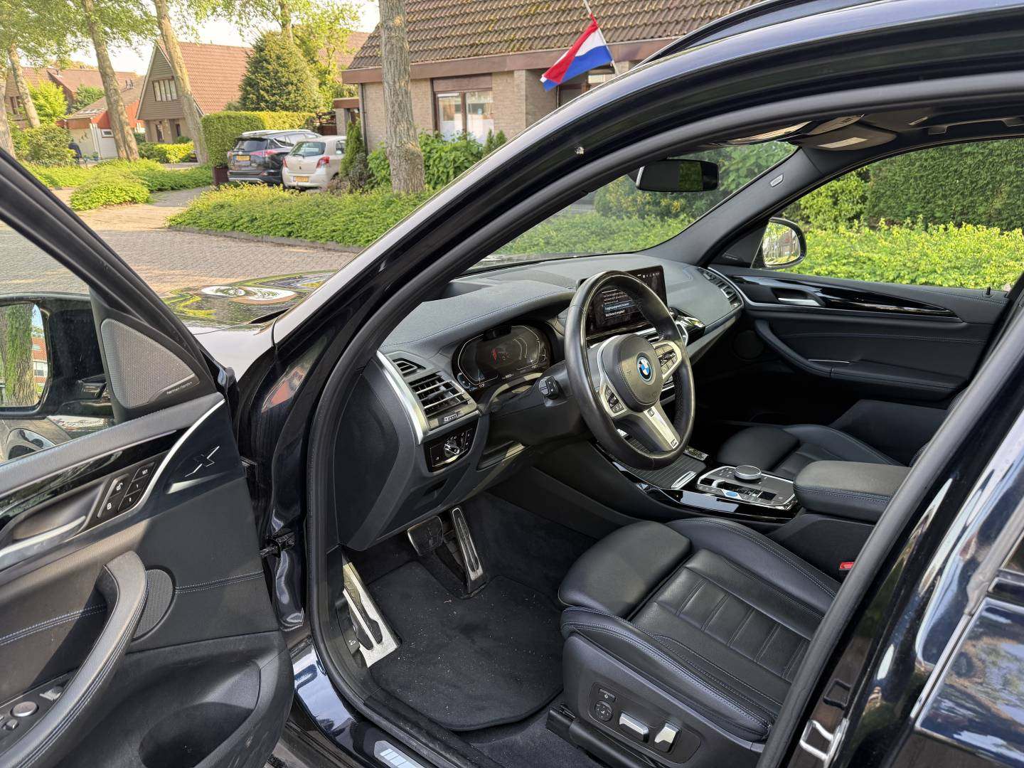 BMW iX3 T-084-KS6.jpg