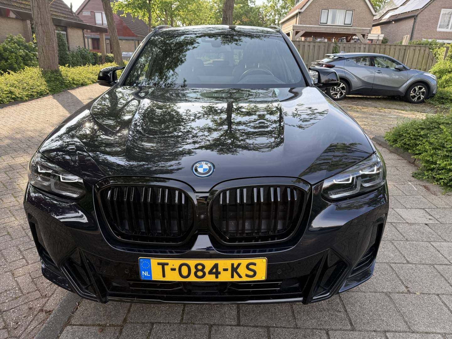 BMW iX3 T-084-KS2.jpg