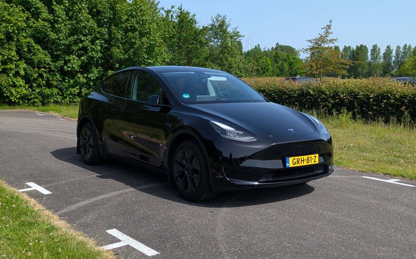 Tesla3.jpg