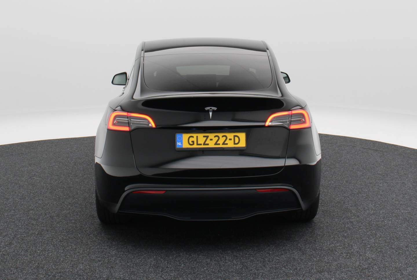 tesla2.jpg