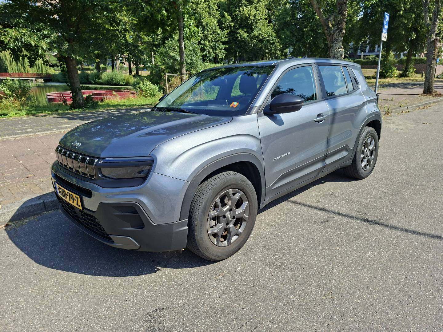 jeep avenger 1.jpg