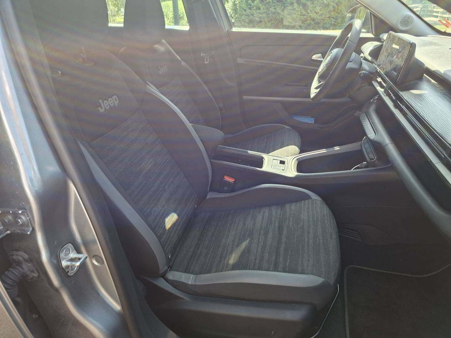 jeep avenger 7.jpg