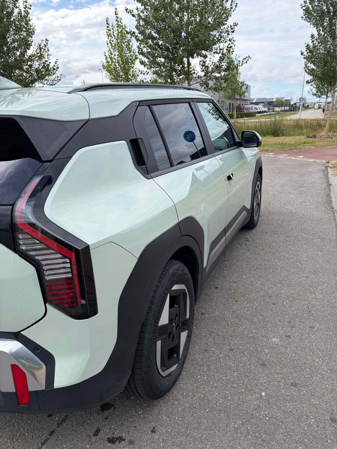 Kia EV3.7.jpg