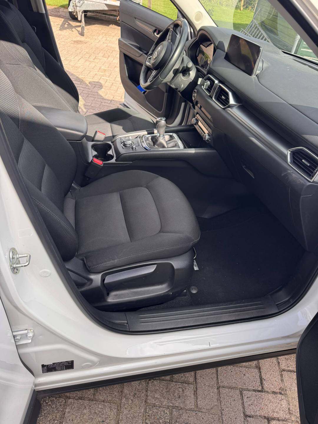 mazda5-7.jpg