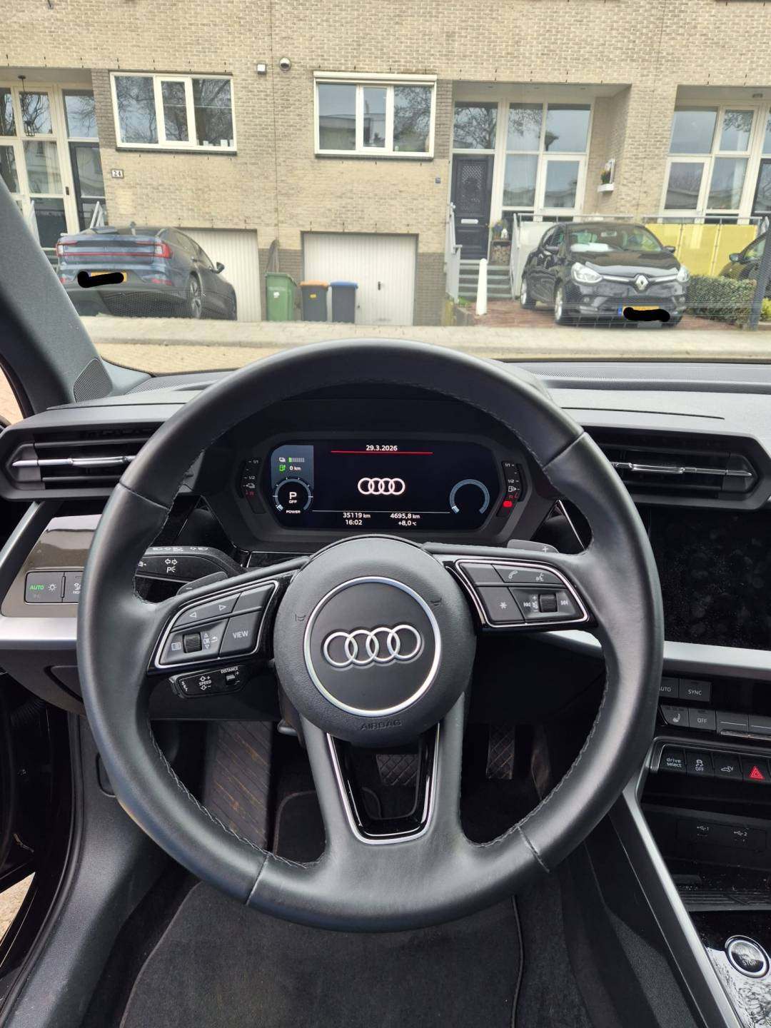 Audi_cockpit.JPG