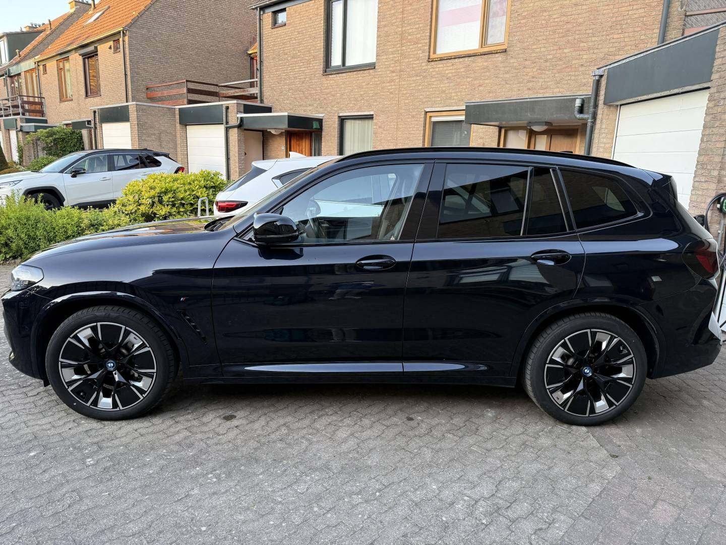 BMW iX3 T-084-KS.jpg