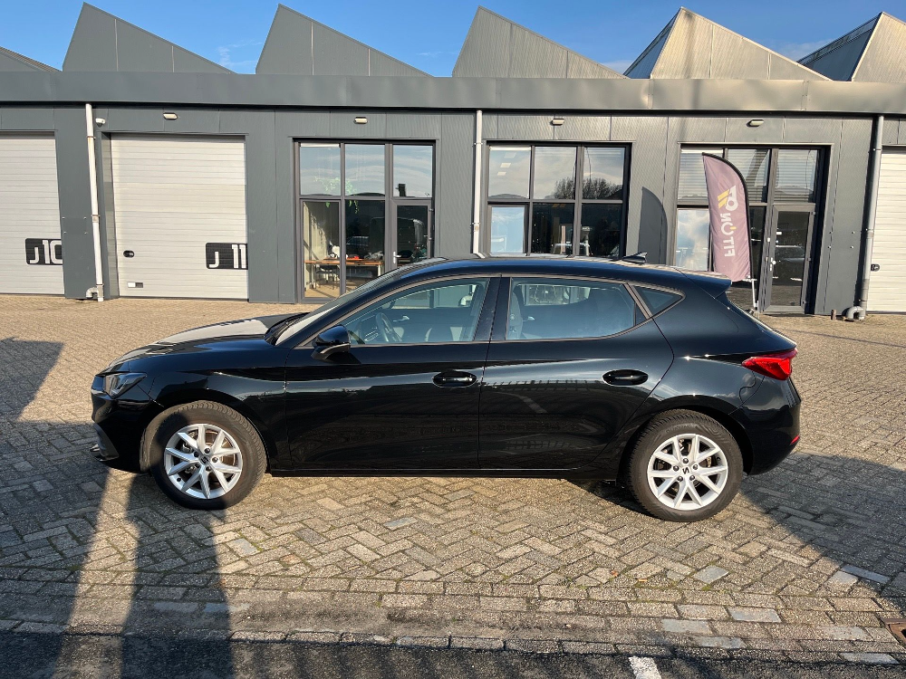 Seat_Leon_HB_X458PD_2Ak9dAu1.png