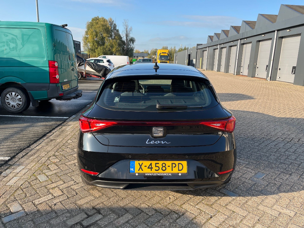 Seat_Leon_HB_X458PD_3oG3aCuS.png