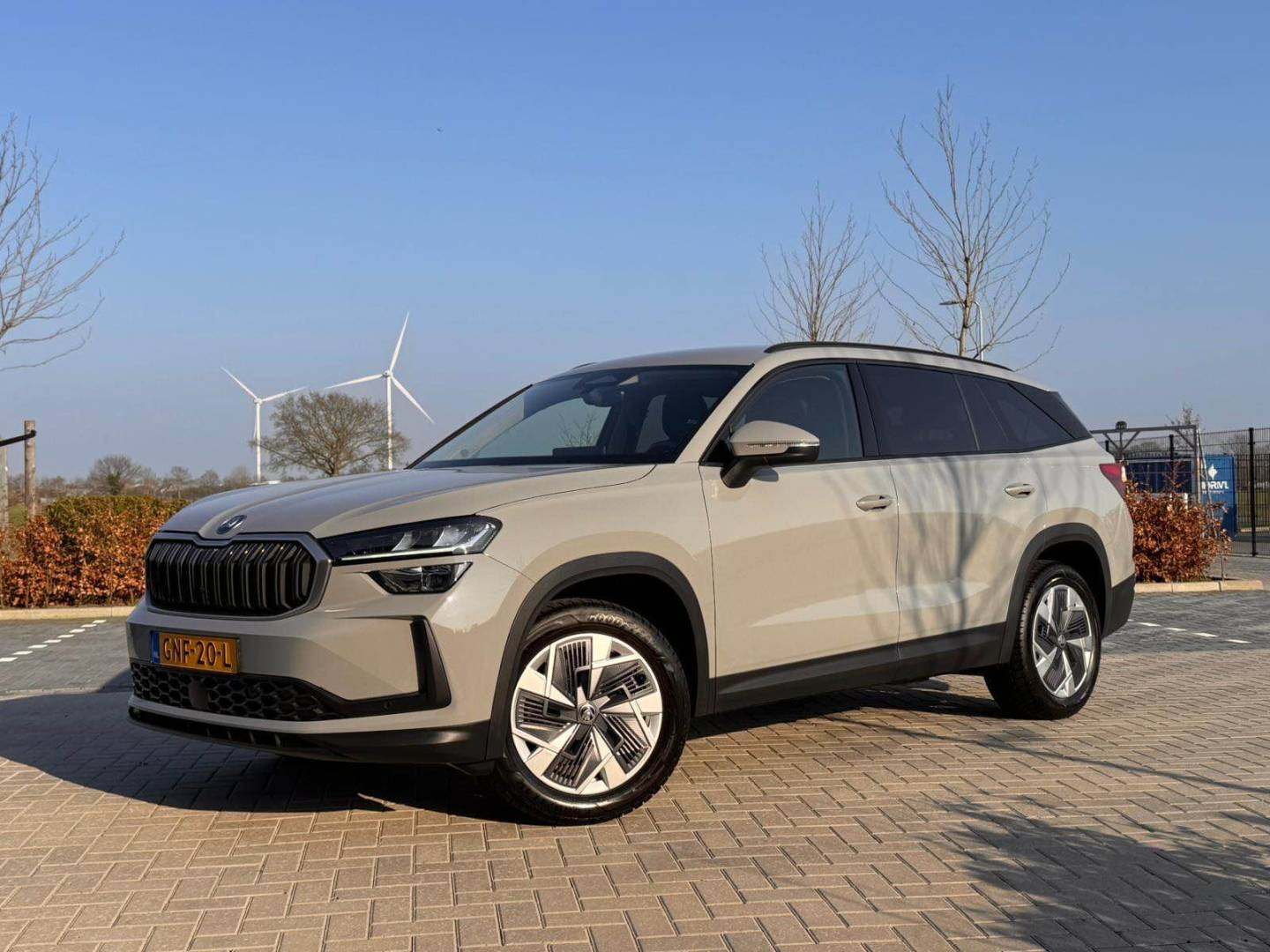 skoda 2.jpg