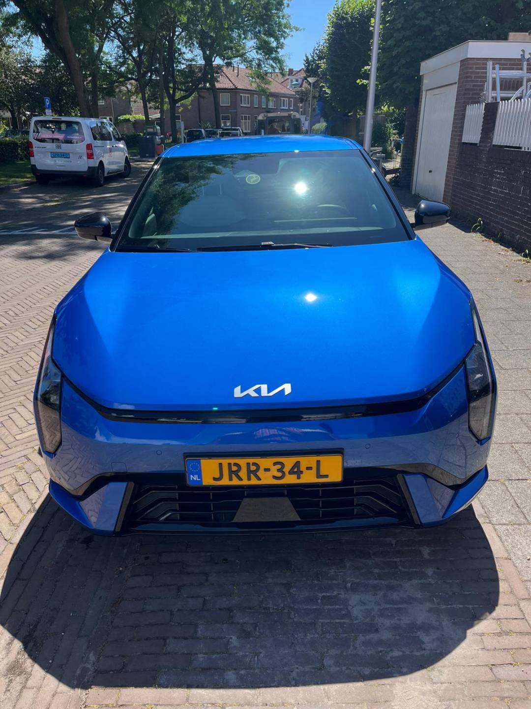 04KIA-EV4-front.jpeg