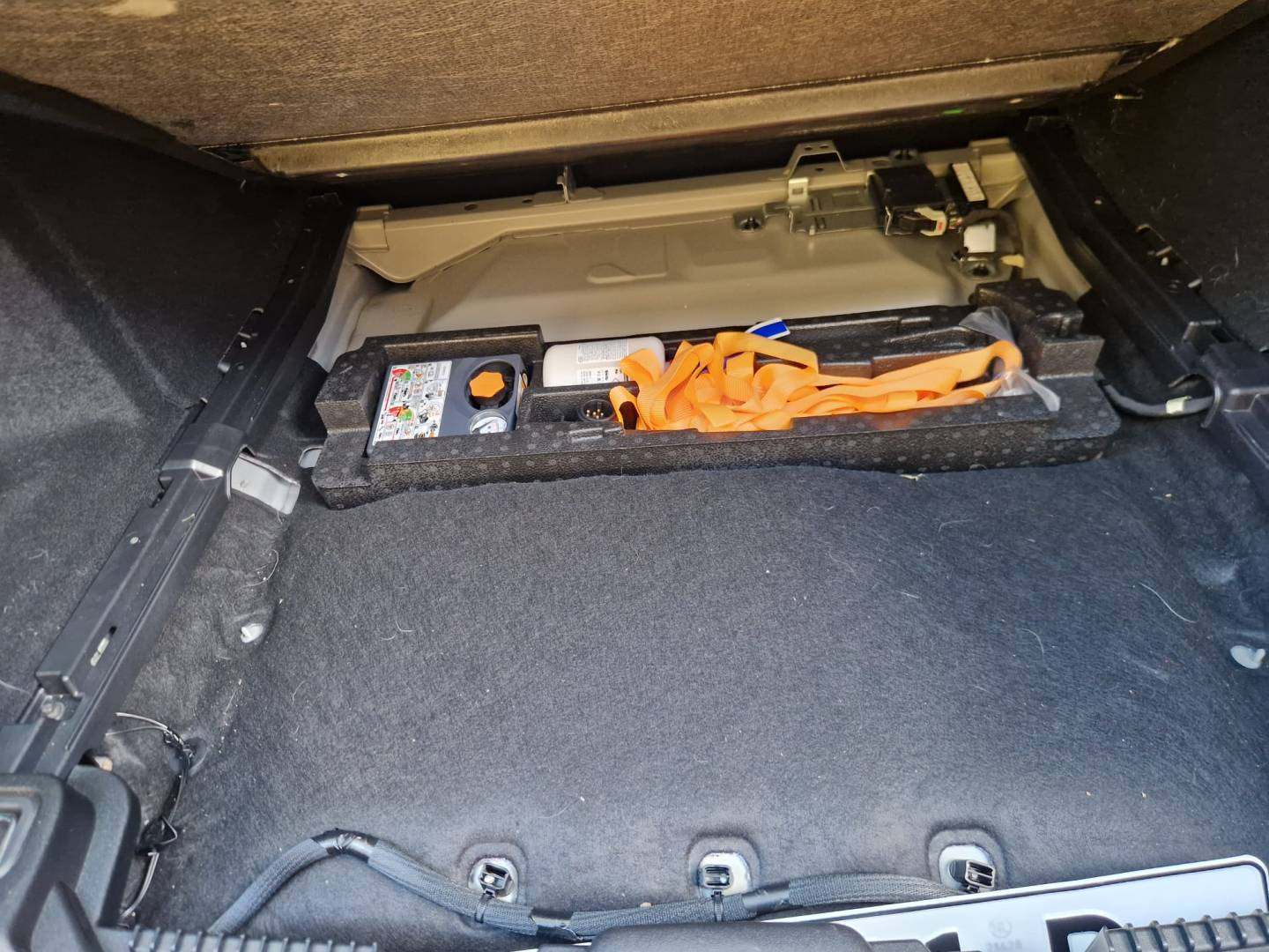 Volvo achterbak 1.jpeg