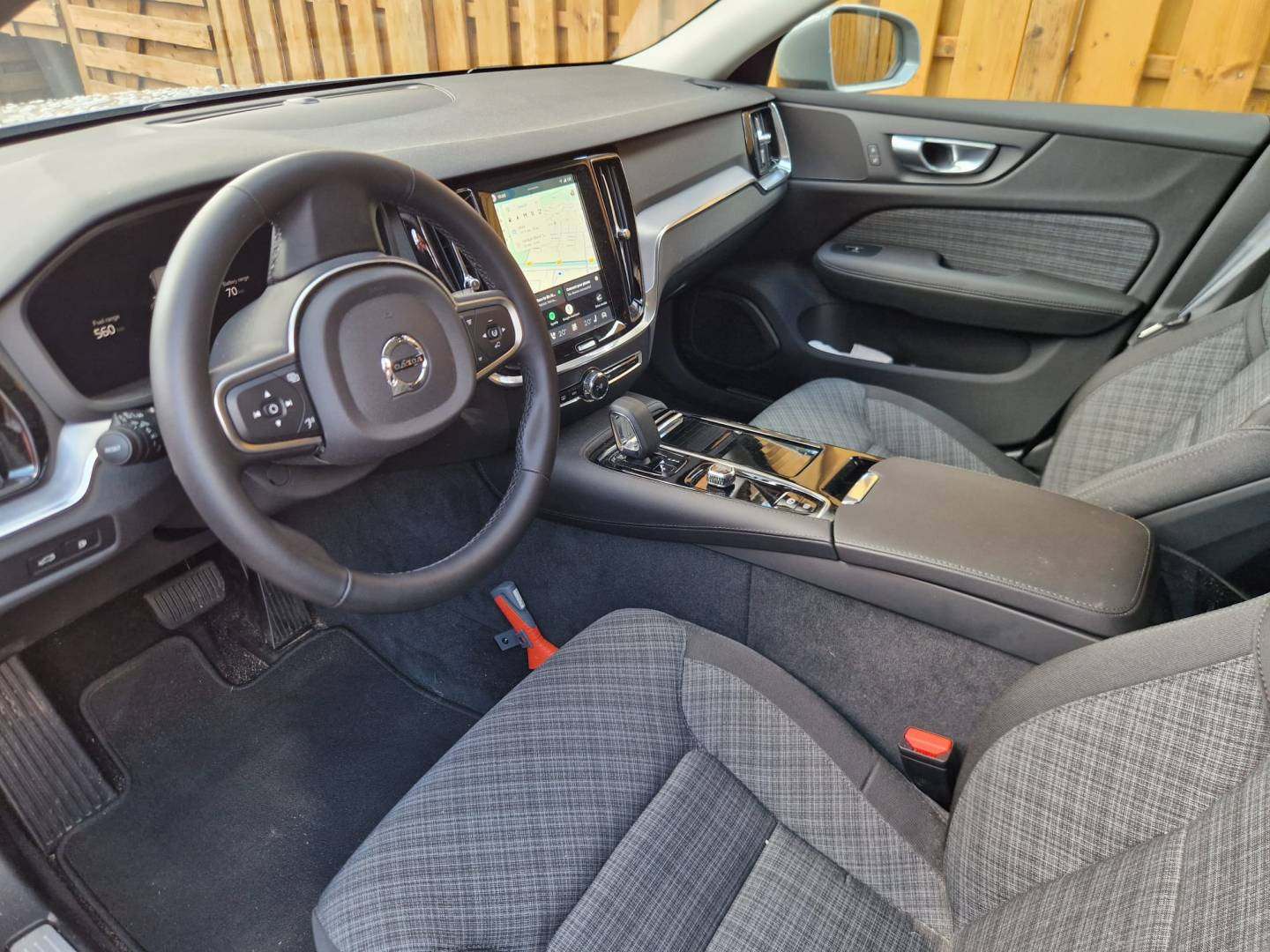 Volvo binnen.jpeg