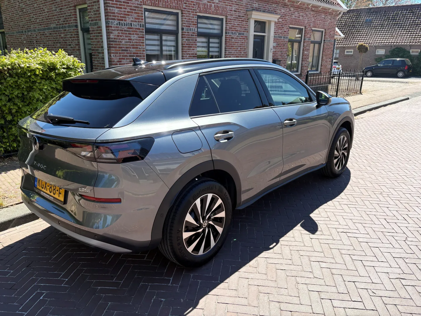 T-ROC-1.jpg