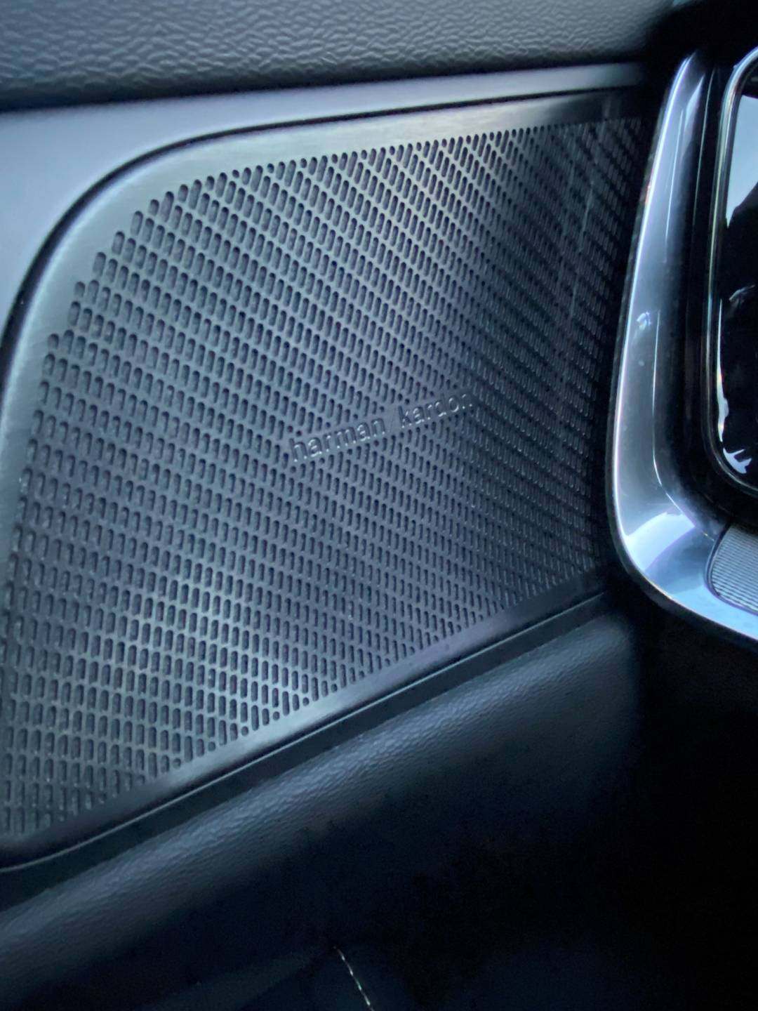 Harman Kardon 2.jpg