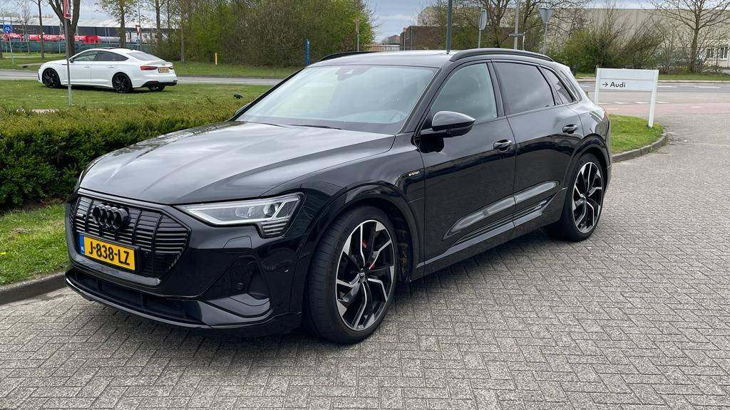 etron1.jpg