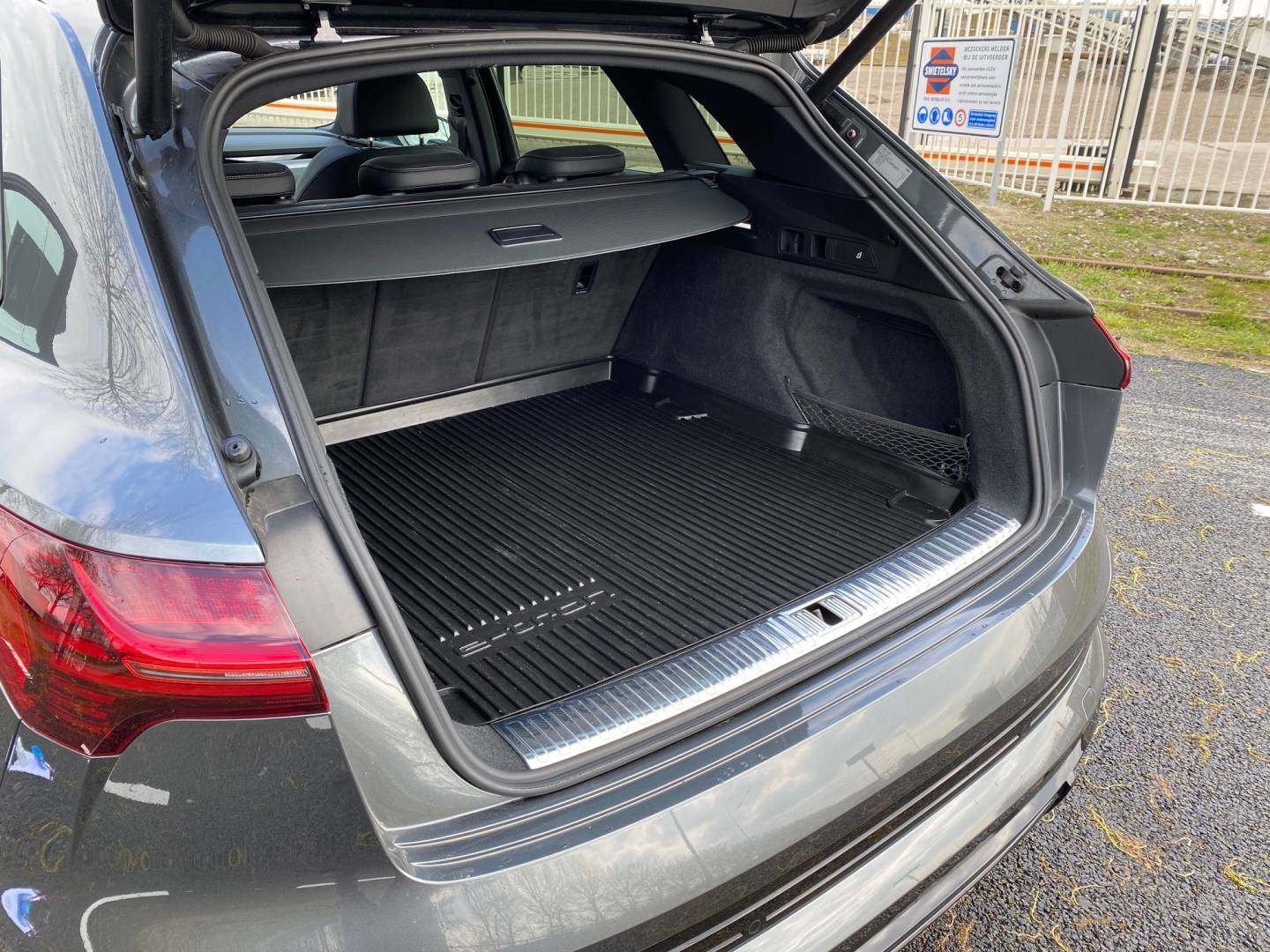 Audi-e-tron-8-leasecontract-laten-overnemen-leaseswap.jpeg