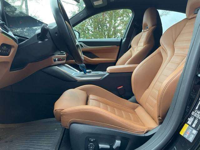 i4 interieur rijder.jpg