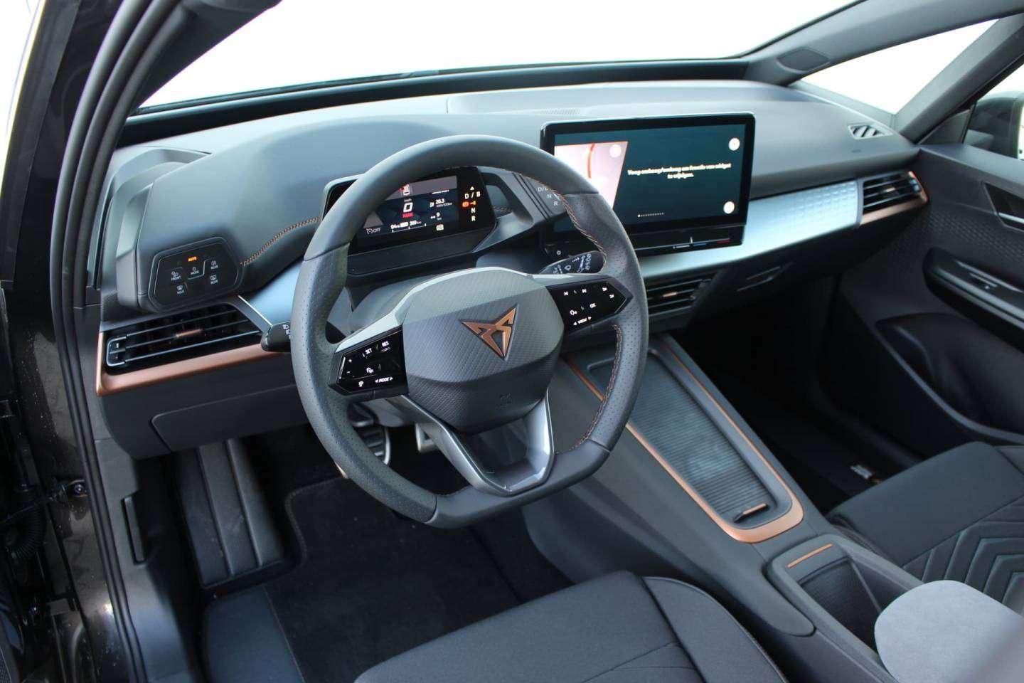 Cupra-Born-Business-Quasar-Grey (7).JPG