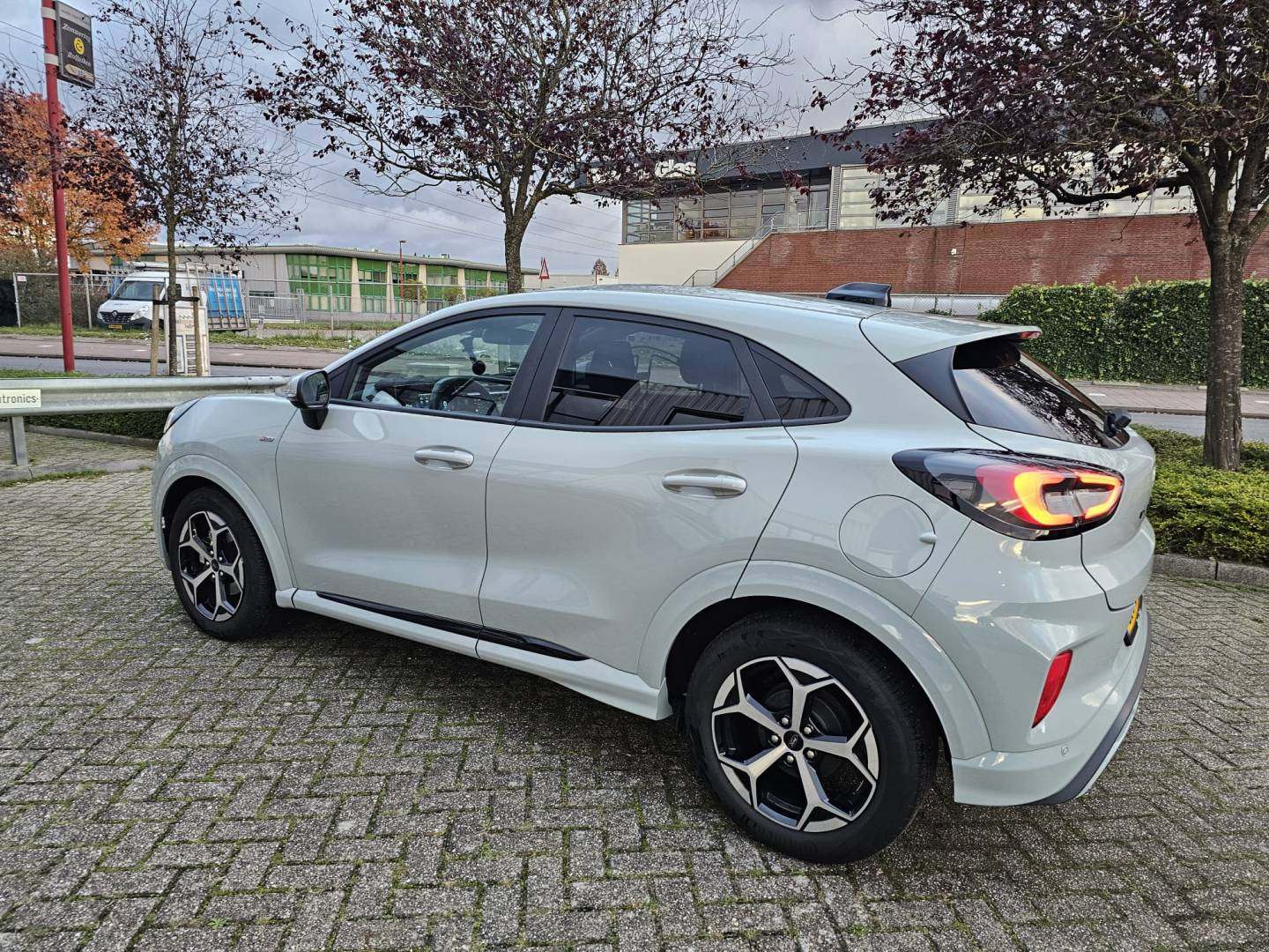 WhatsApp Image 2025-11-02 at 19.07.01 (2).jpeg