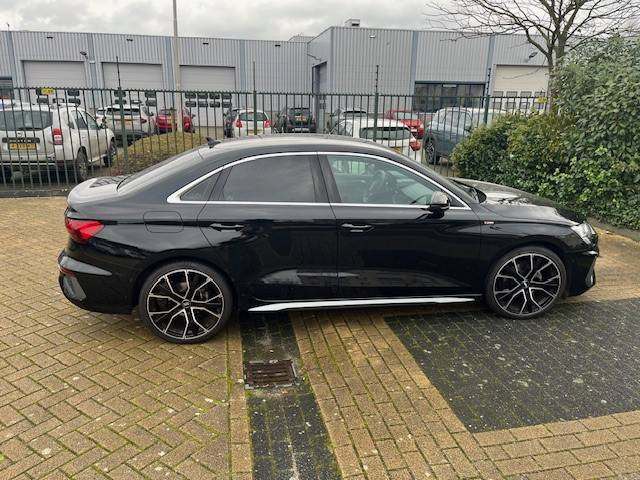 audi 1.jpg