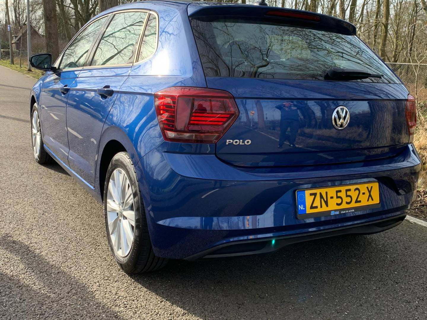 Auto schuin achter.jpeg
