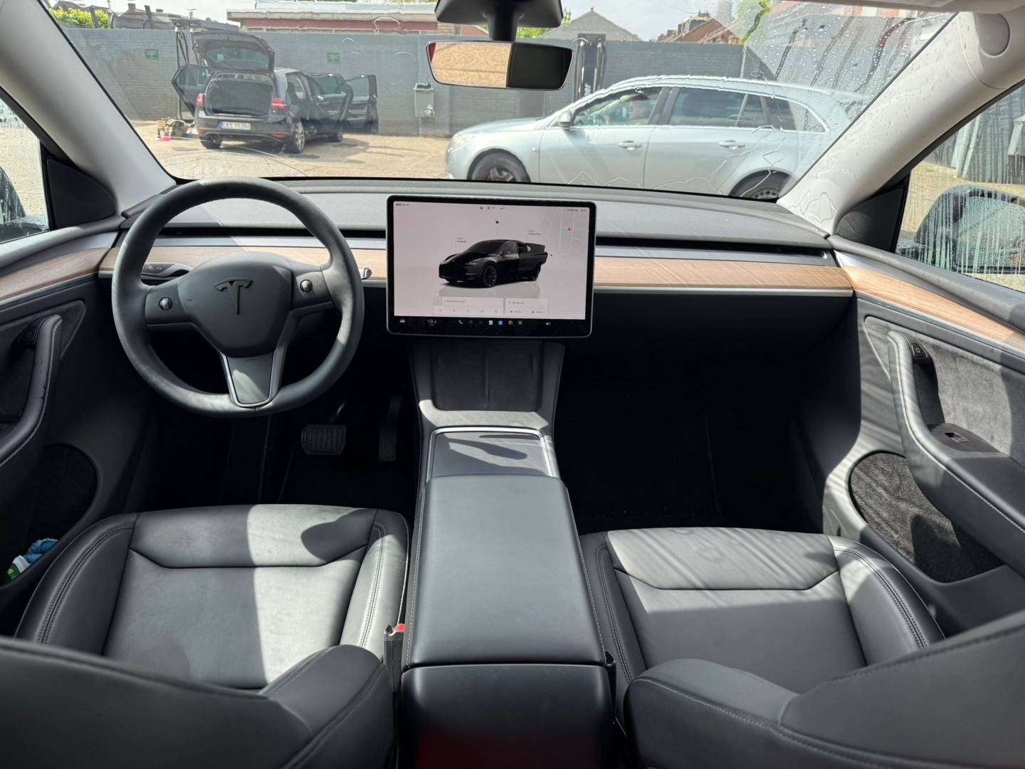 Cockpit_0.jpeg