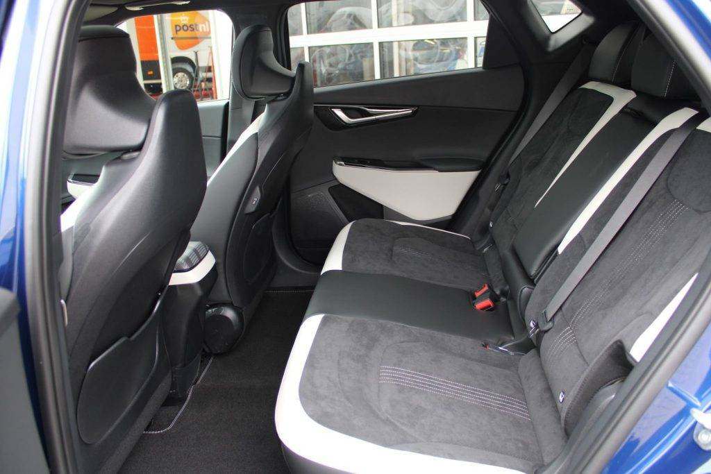 KIA EV6 Yacht Blue 6.jpg