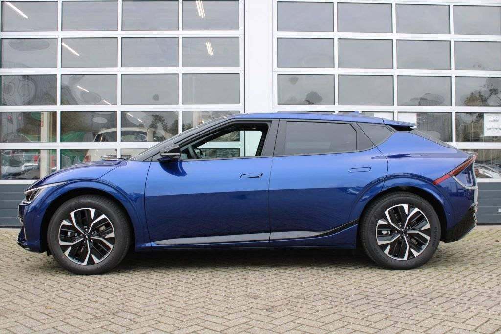 KIA EV6 Yacht Blue 7.jpg