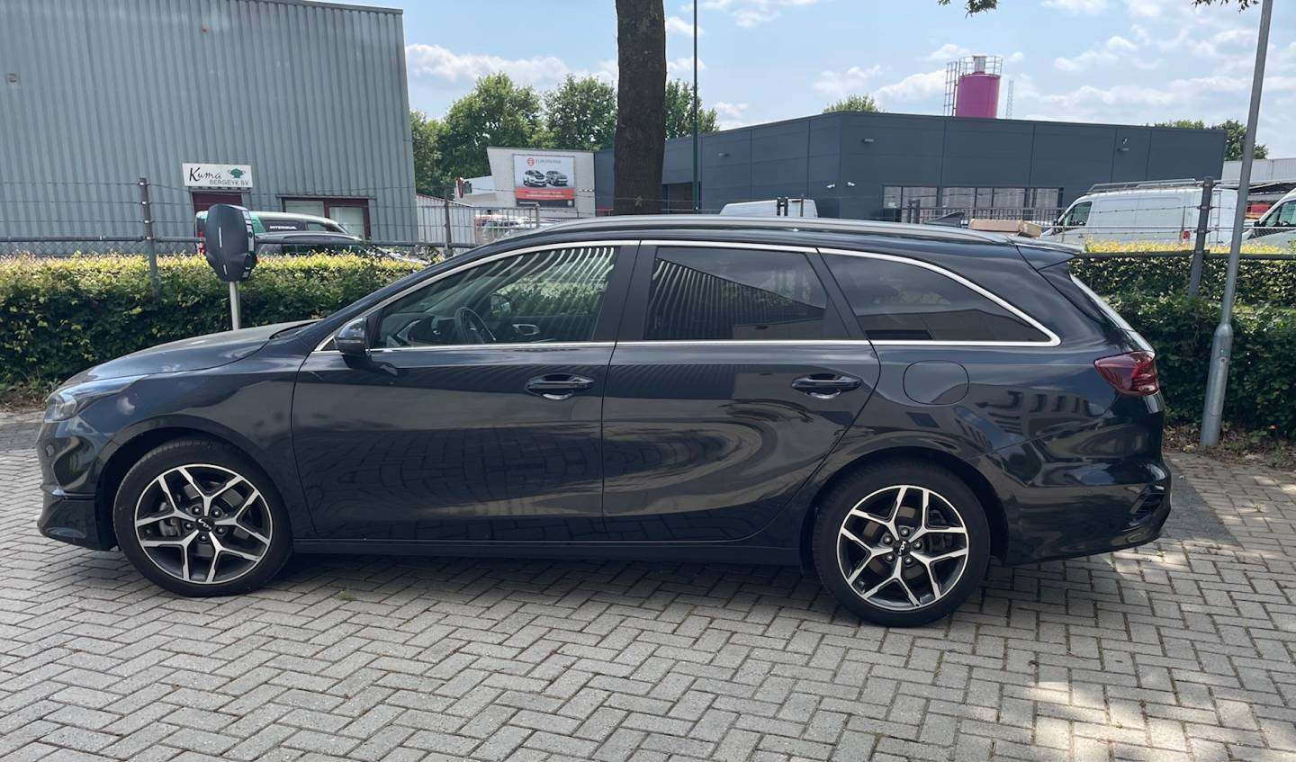 Kia Ceed 1.jpg