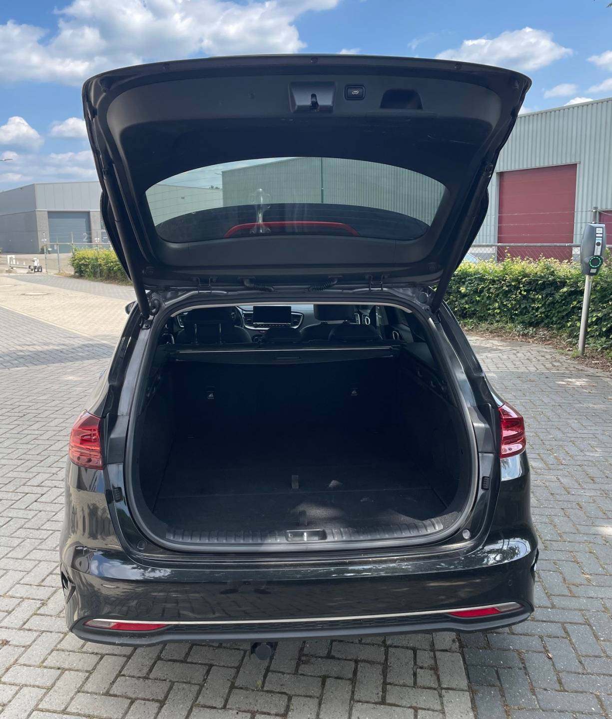 Kia Ceed 5.jpg