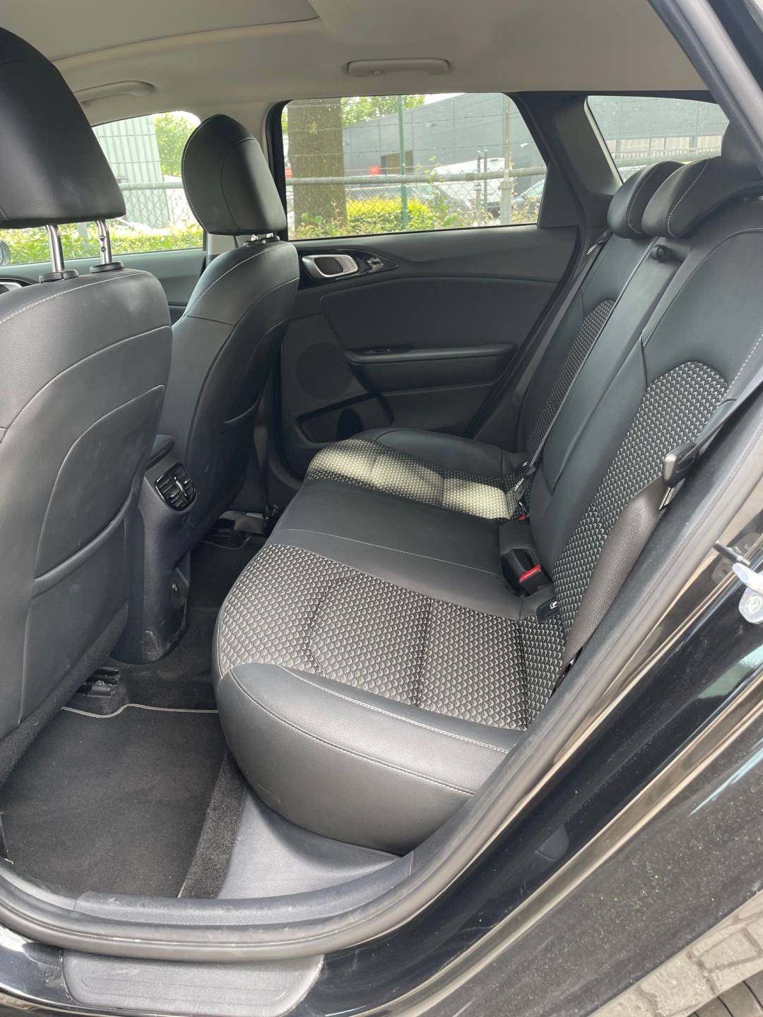 Kia Ceed 6.jpg