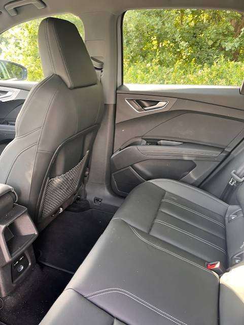 Foto 9- Audi Q4.jpg