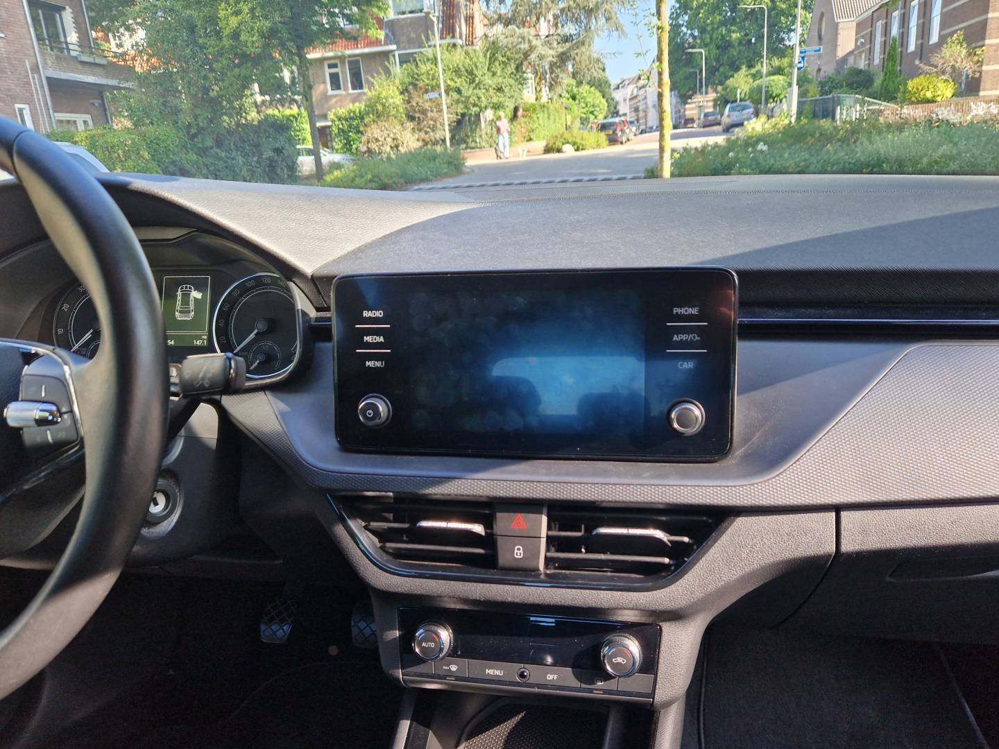 6 Auto navi en bestuur unit.jpg