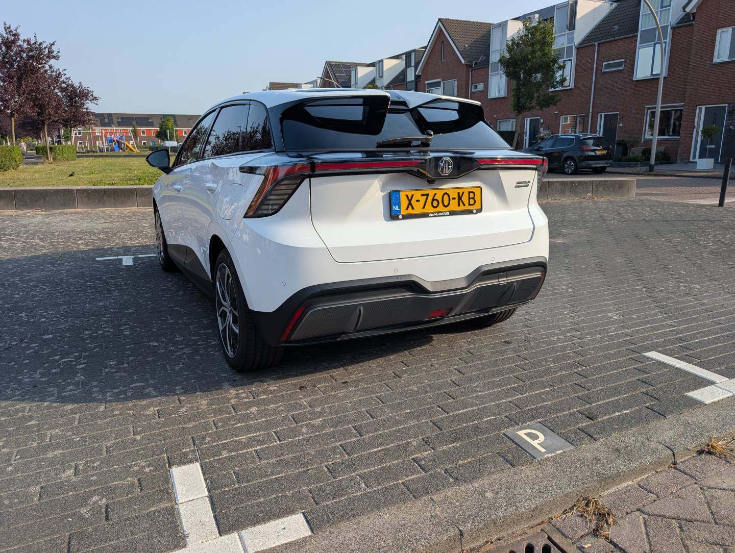 rechts achter.jpg