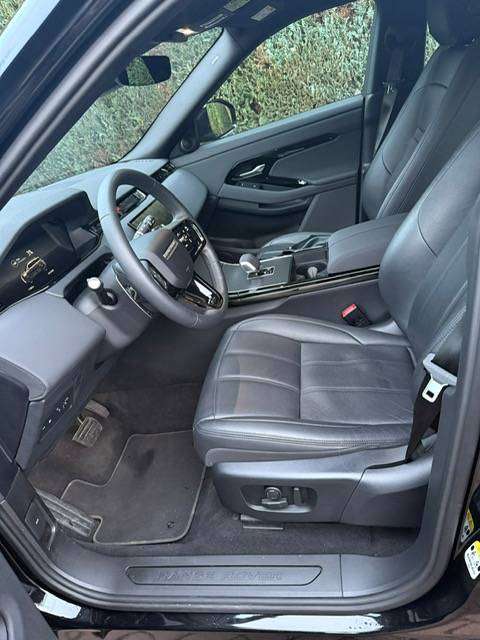 PHOTO-2025-12-10-16-33-20 (5).jpg